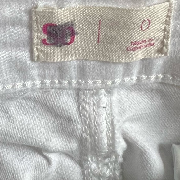 🌸WHITE DENIM SKIRT WITH DISTRESSING SIZE 0 - Picture 4 of 6